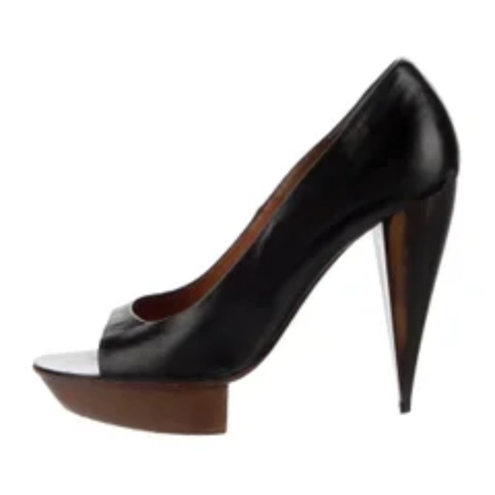 Lanvin Cone heels. Heels (Size 37/ US 7)